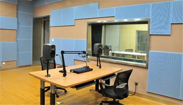 錄音室裝修時(shí)的聲學(xué)如何設(shè)計(jì)?